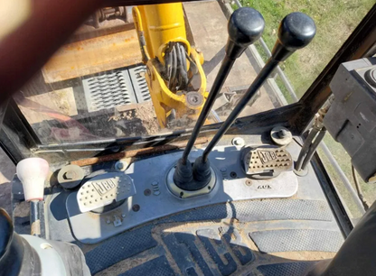 Mini-pelle JCB 8018 CTS – 2006 – 3 950 h – 2,6 t