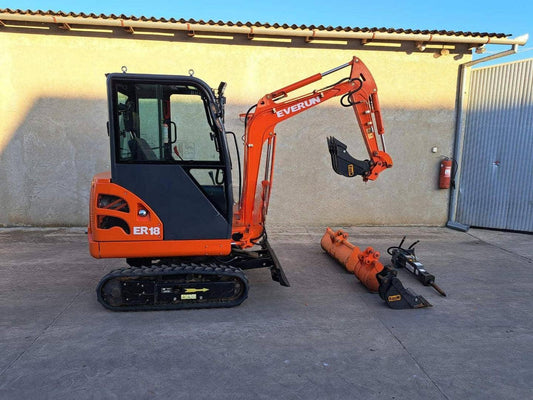 Mini-pelle Kubota ER18 avec accessoires – 2018 – 170 h – 1,8 t